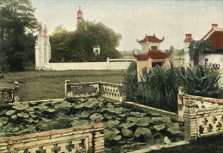 Hanoi. Pagode Du Pinceau', (Hanoi. But Thap Pagoda), 1900.