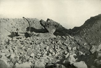 Interior of the Seddul Bahr Forts', (1919).