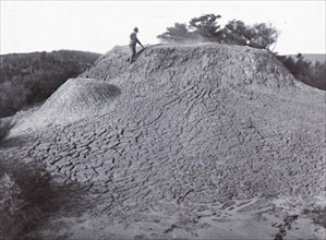 Mud Volcano Waiotapu', late 19th-early 20th century.