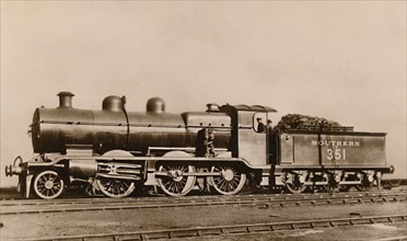 The S.R. "Mogul" Type of Mixed Traffic Locomotive', early 20th century.
