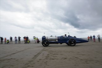 1925 Sunbeam 350 hp driven by Ian Stanfield at Pendine Sands 2015. Creator: Unknown.