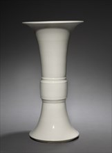 Beaker Vase: Zun, 1661-1722. Creator: Unknown.