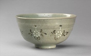 Bowl with Chrysanthemum Design, 1200s. Creator: Unknown.