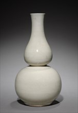 Double-gourd-shaped Bottle: Ding ware, 1368- 1644. Creator: Unknown.