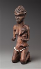 Mother-and-Child Figure, late 1800s-early 1900s. Creator: Unknown.