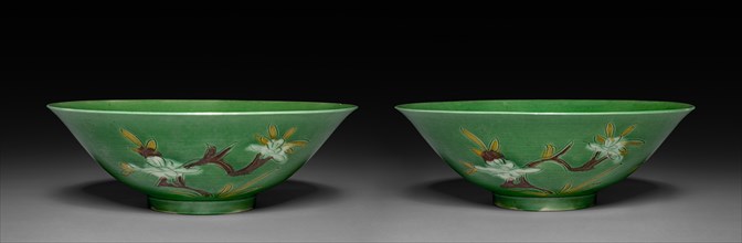 Pair of Bowls with Sprays of Flowers, 1662-1722. Creator: Unknown.