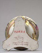 Urn, c. 1815. Creator: Flight, Barr and Barr (British).