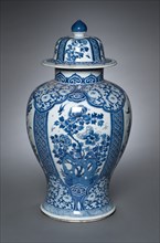 Vase with Cover, Qing dynasty (1644-1912), Kangxi reign (1661-1722). Creator: Unknown.