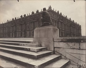 Versailles, Chaste Venus, 1922-1923. Creator: Eugène Atget (French, 1857-1927).