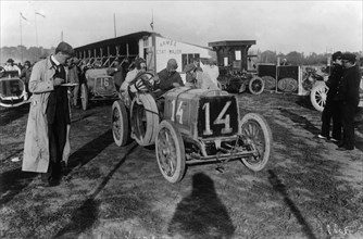 1908 Grand Prix de L'ACF, Mors driven by Jenatzy. Creator: Unknown.