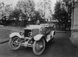 1913 Standard Colonial model. Creator: Unknown.