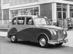 1963 Winchester Mk1 taxi cab . Creator: Unknown.
