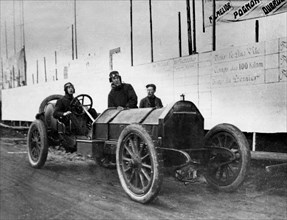 1907 Weigel Straight 8, Circuit des Ardennes. Creator: Unknown.