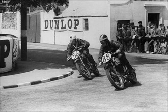 Matchless & Norton 1948 Isle of Man Clubman's Tourist Trophy race. Creator: Unknown.