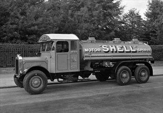 1929 Thornycroft Shell petrol tanker. Creator: Unknown.