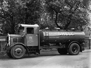 1931 Scammell 8 ton Shell petrol tanker. Creator: Unknown.
