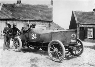 Gobron Brillie, Rigolly at Ostend Speed Trials 1904. Creator: Unknown.
