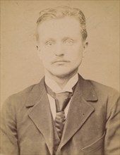 Martin. Pierre. 22 ans, né à St-Léger (Saône-et-Loire). Employé de commerce. Anarchiste. 27/2/94. , 1894.