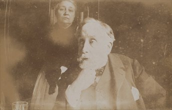 [Self-Portrait with Zoé Closier], probably 1895.