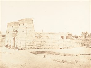 Vue générale du Temple de Khons, à Karnac, Thèbes, 1849-50.