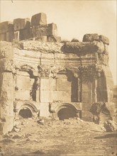 Hémicycle de l'enceinte des Temples, à Baâlbek, September 15, 1850.