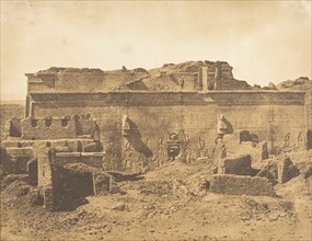 Façade postérieure de grande Temple de Dendérah (Tentyris), 1849-50.