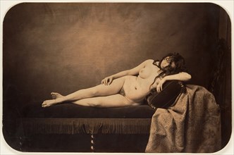 Nu féminin allongé sur un canapé Récamier, ca. 1856.
