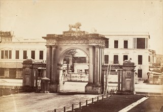 [N.E. Gate of Government House, Calcutta], 1858-61.