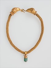 Gold Necklace with Amphora (Vase) Pendant, Byzantine, 4th century.