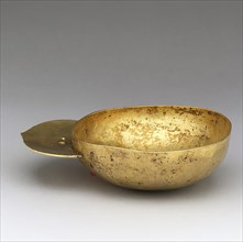 Gold Drinking Bowl with Handle, Avar, 700s.