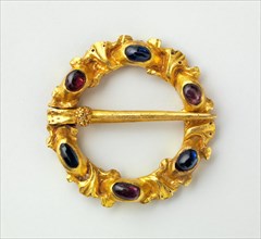 Ring Brooch, British or French, 1250-1300.