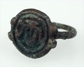 Finger ring, Langobardic, 6th-7th century.