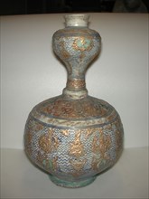 Gilded Mina'i Ceramic