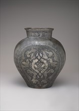 Vase, Iran, 17th-18th century.