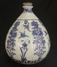 Vase, Iran, 17th century.