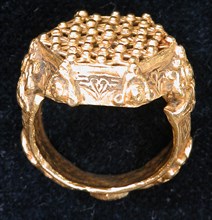 Ring, Iran, 12th-13th century. Harpies may have held astrological significance, as symbolic depiction of the sign Gemini.