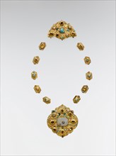 Jewelry Elements, Iran or Central Asia, late 14th-16th century. Few examples of medieval Islamic jewelry survive, this resembles pieces from Ilkhanid depictions.