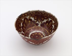 Bowl, Safavid period, 17th century. Creator: Unknown.