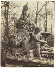Versailles, Bosquet de l' Arc de Triomphe, 1904. Creator: Eugene Atget.