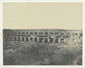 Palais de Karnak, Appartements Privés du Palais, Promenoir de Tôthmès III; Thèbes, 1849/51. Creator: Maxime du Camp.