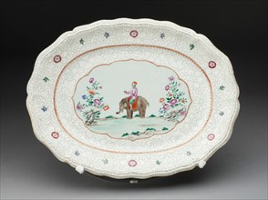 Platter, Jingdezhen, c. 1800. Creator: Jingdezhen Porcelain.