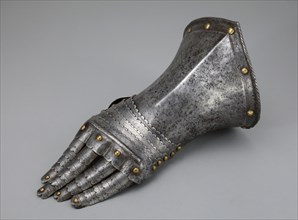 Fingered Gauntlet for the Left Hand, Germany, 1575/1600 with later restoration. Creator: Unknown.