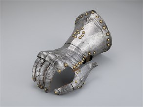 Fingered Gauntlet for the Right Hand, Nuremberg, c. 1600/20. Creator: Unknown.