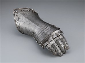 Fingered Gauntlet for the Right Hand, Nuremberg, c. 1580/1600. Creator: Unknown.
