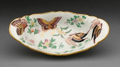 Boat-Shaped Dish, Burslem, c. 1820. Creator: Wedgwood.