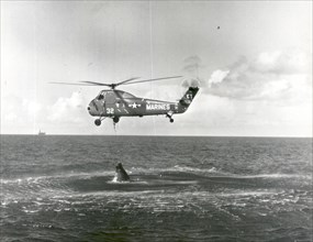 Failed attempt to recover Liberty Bell 7, Atlantic Ocean, 1961.. Creator: NASA.