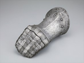 Mitten Gauntlet for the Left Hand, Italy, c. 1510/20. Creator: Unknown.