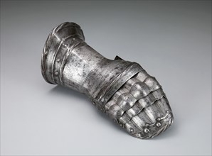 Mitten Gauntlet for the Right Hand, Flanders, c. 1520/30. Creator: Unknown.