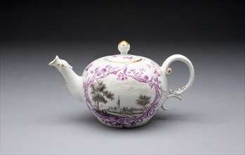 Teapot, Fürstenberg, c. 1770.