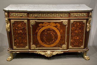 Commode, France, 1770/80.